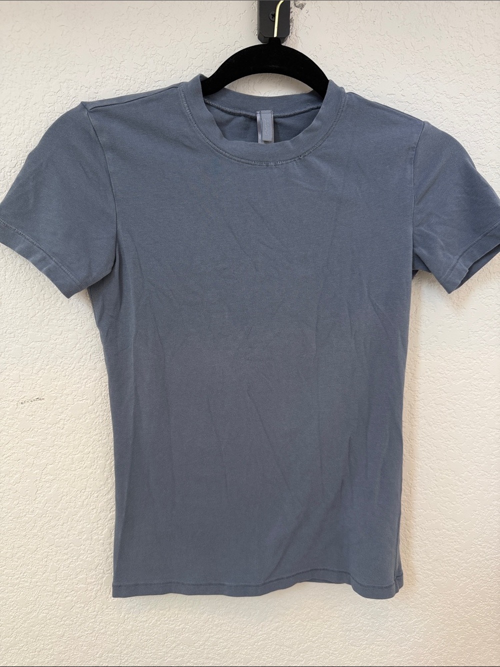SKIMS Blue Cotton Jersey Tee - Size S